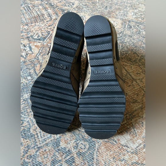 Sorel Wedge Boots - Picture 6 of 7